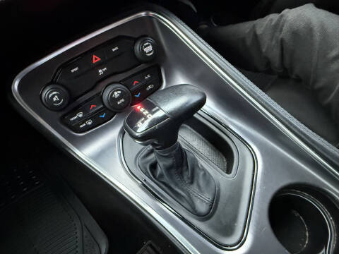 2016 Dodge Challenger SXT