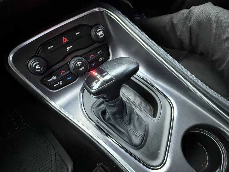 2016 Dodge Challenger SXT