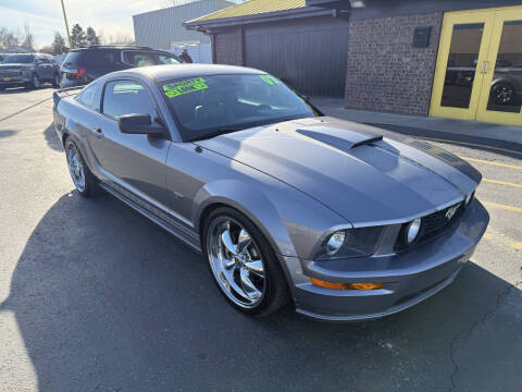 2007 Ford Mustang GT Deluxe