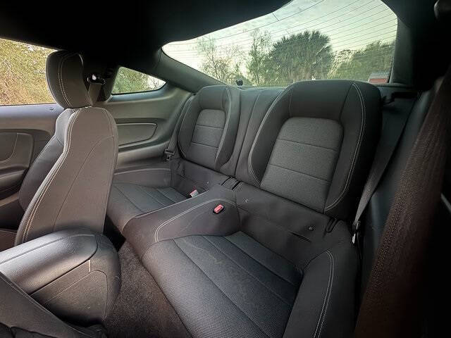 2017 Ford Mustang V6