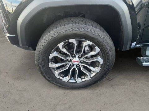 2023 GMC Canyon Denali