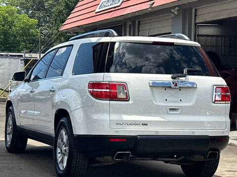 2008 Saturn Outlook XR