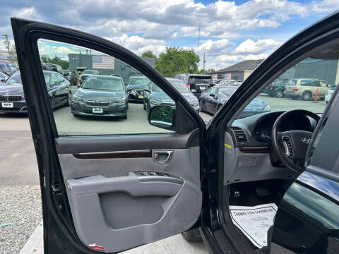 2011 Hyundai Santa Fe SE
