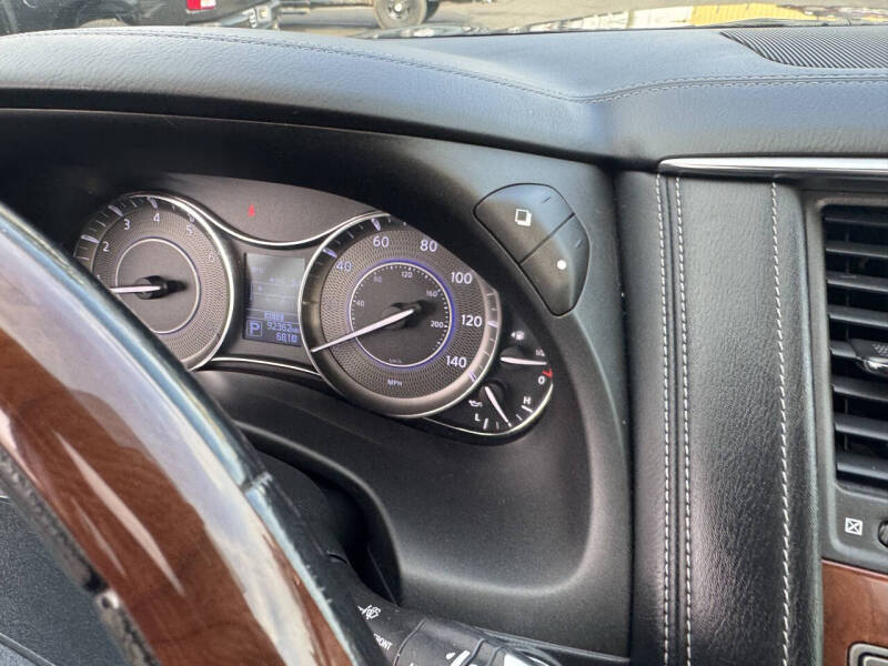 2019 Infiniti QX80 Luxe
