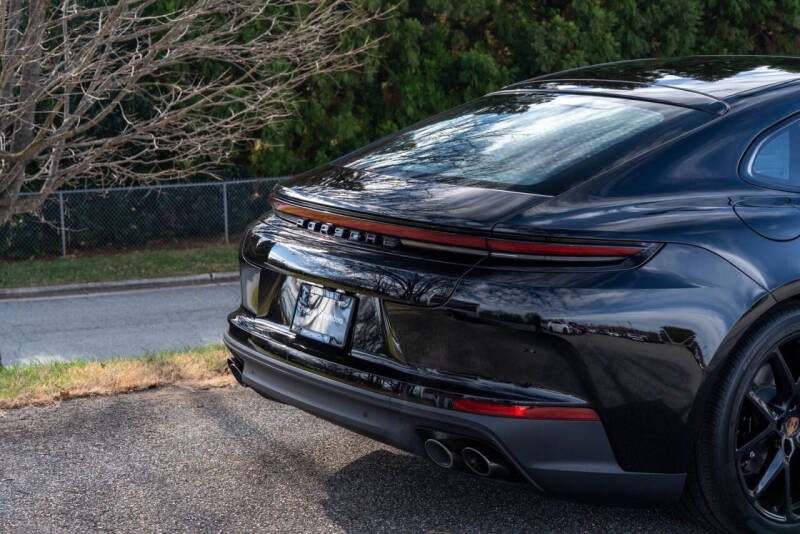 2026 Porsche Panamera 4