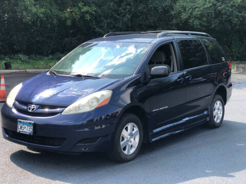 2006 Toyota Sienna for sale at Fleet Automotive LLC in Maplewood MN