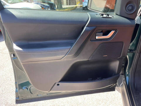 2015 Land Rover LR2 HSE LUX