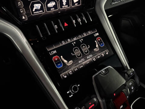 2020 Lamborghini Urus