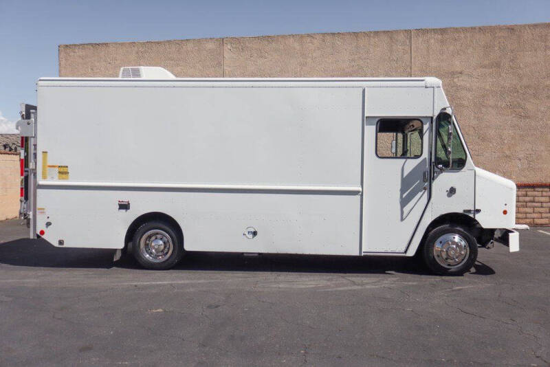 2015 Freightliner MT45 Chassis