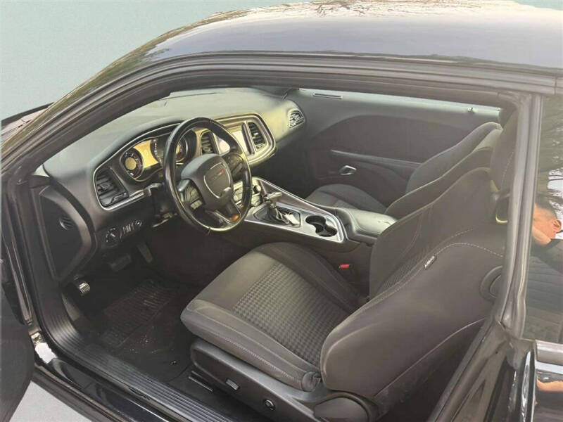 2019 Dodge Challenger SXT