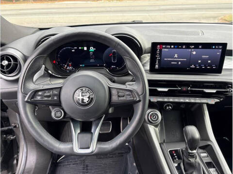 2024 Alfa Romeo Tonale Hybrid Veloce