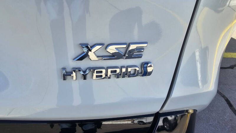 2024 Toyota RAV4 Hybrid XSE