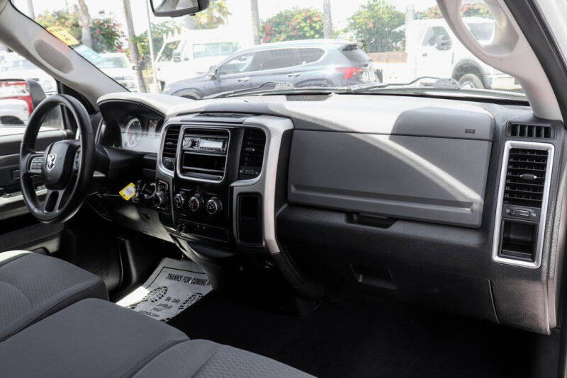 2015 RAM 1500 SLT