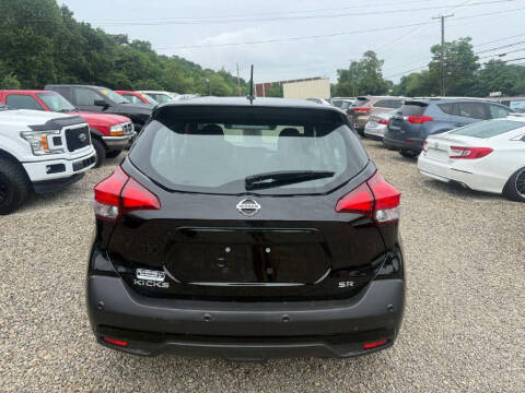 2020 Nissan Kicks SR