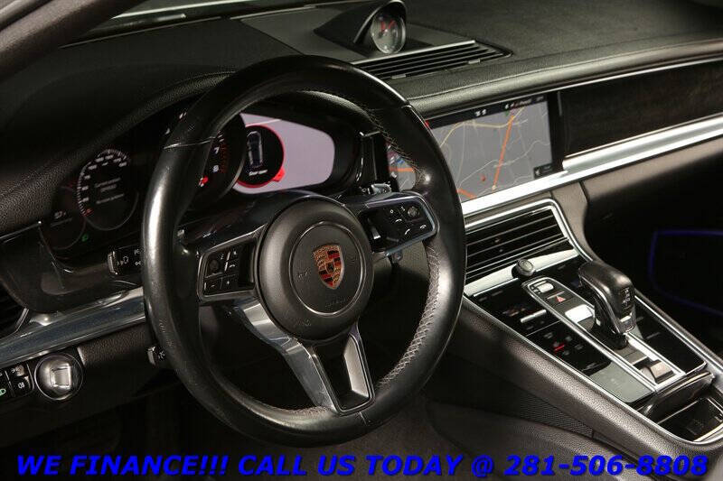 2017 Porsche Panamera