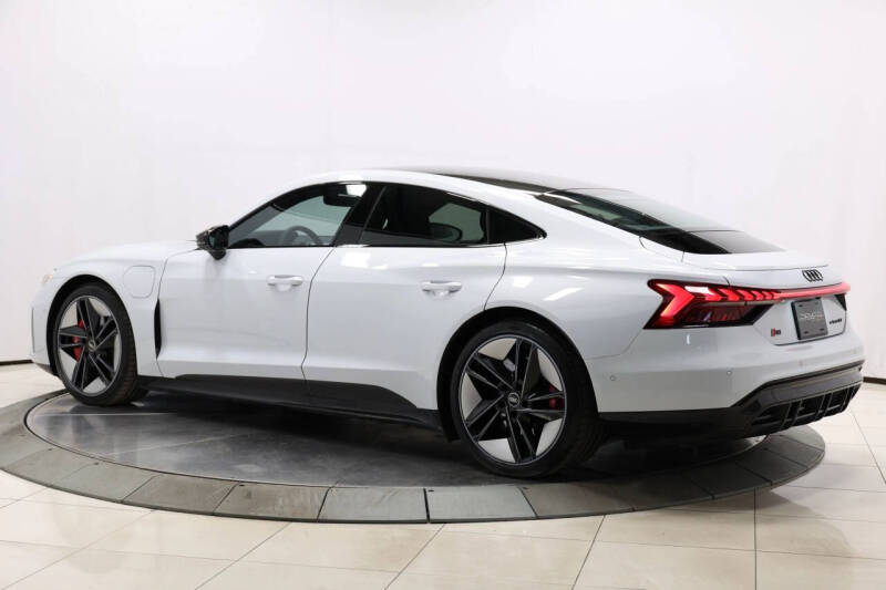 2022 Audi RS e-tron GT quattro