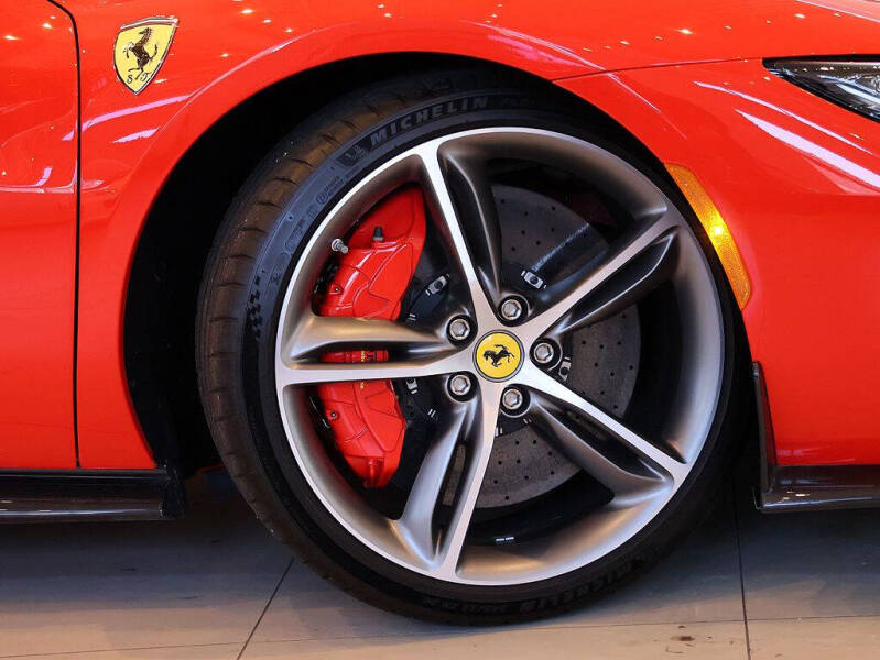 2023 Ferrari 296 GTS