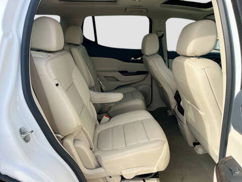 2022 GMC Acadia Denali