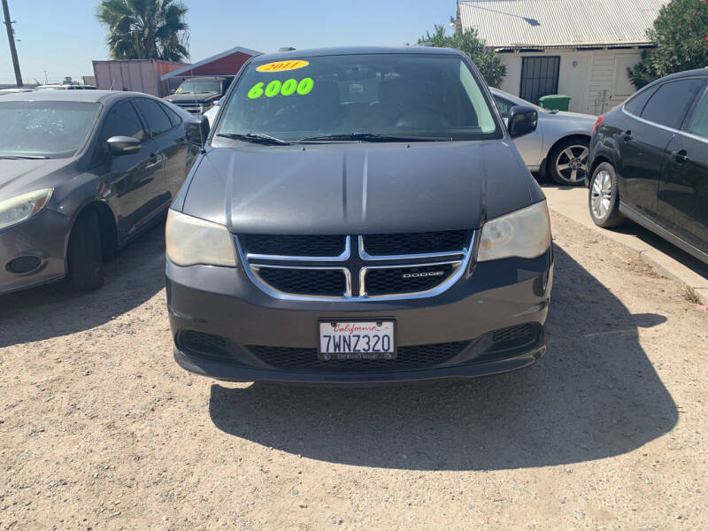 2011 Dodge Grand Caravan for sale at Neri's Auto Sales in Sanger CA