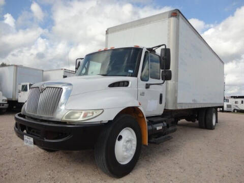 2006 International DuraStar 4300 for sale at Regio Truck Sales in Houston TX