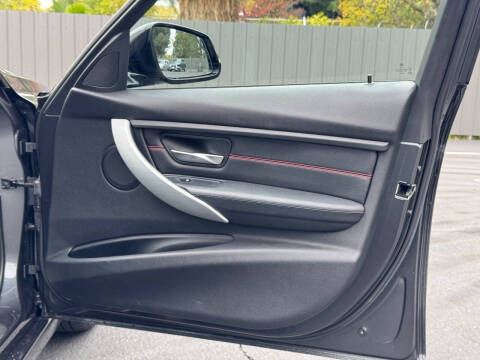 2013 BMW 3 Series 328i xDrive