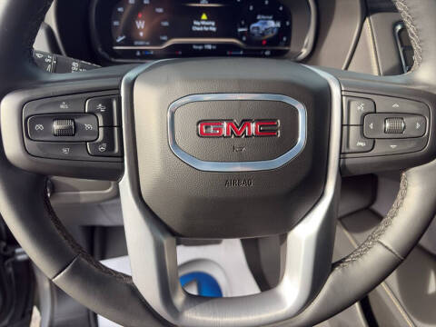 2024 GMC Yukon XL SLT