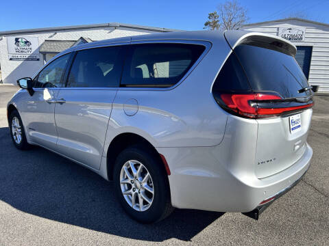 2024 Chrysler Pacifica Touring L