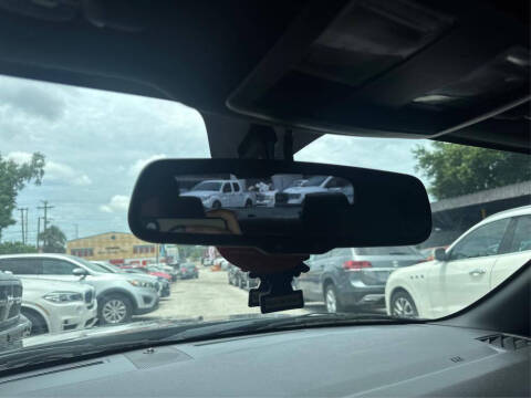 2013 Dodge Challenger SXT