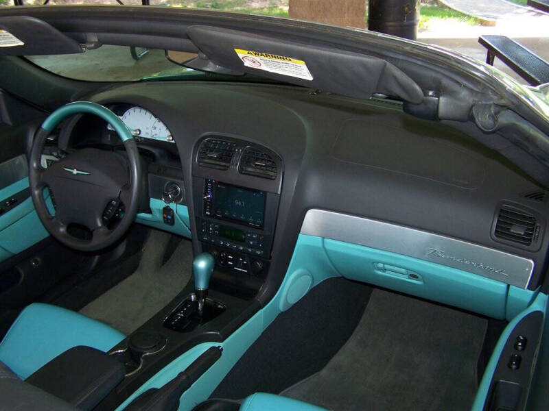 2002 Ford Thunderbird Deluxe