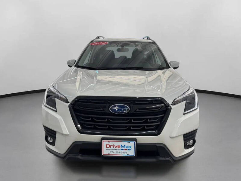 2024 Subaru Forester Premium