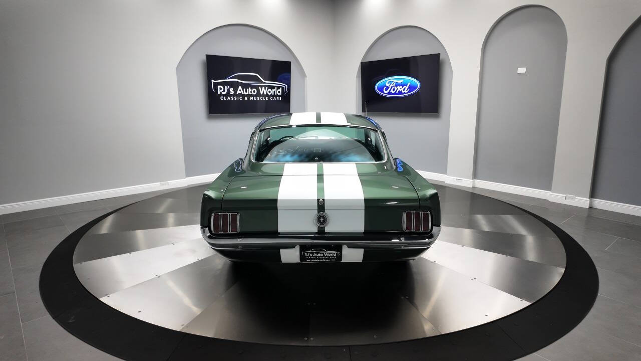 1965 Ford Mustang 18