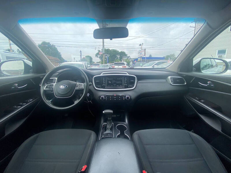 2020 Kia Sorento S V6