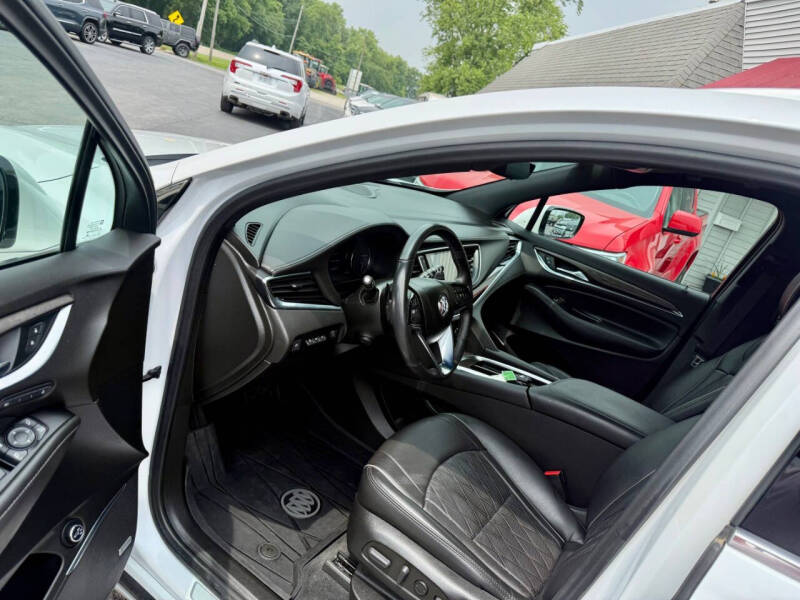 2022 Buick Enclave Avenir