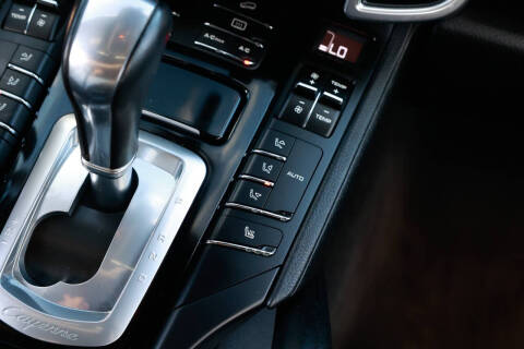 2014 Porsche Cayenne Platinum