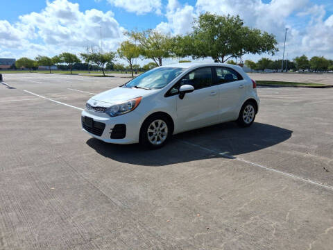 2016 Kia Rio 5-Door LX