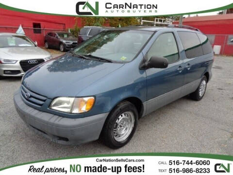 2001 Toyota Sienna for sale at CarNation AUTOBUYERS Inc. in Rockville Centre NY