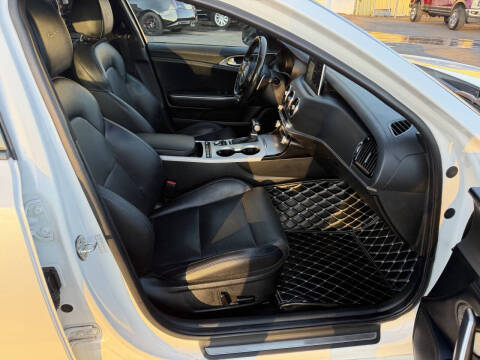 2018 Kia Stinger GT1