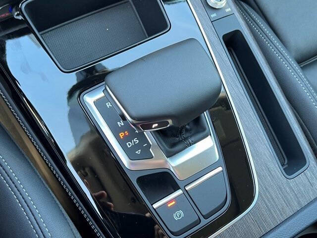 2024 Audi Q5 quattro S line Prem Plus 45 TFSI