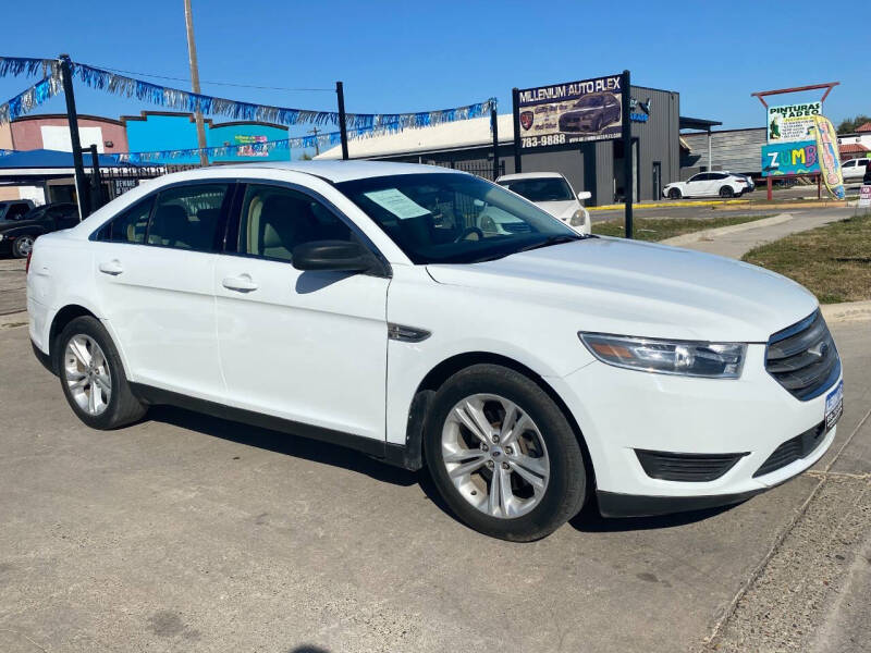 2018 Ford Taurus SE