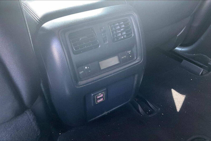 2018 Nissan Pathfinder SV