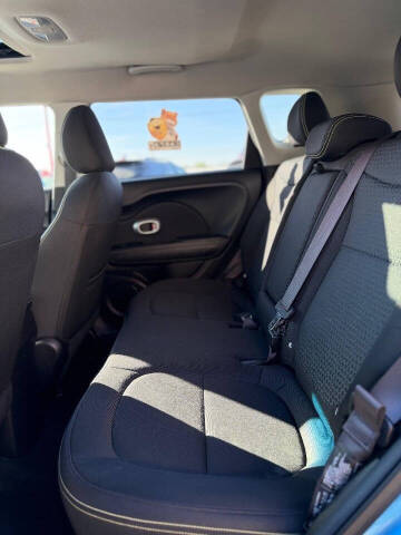 2016 Kia Soul +