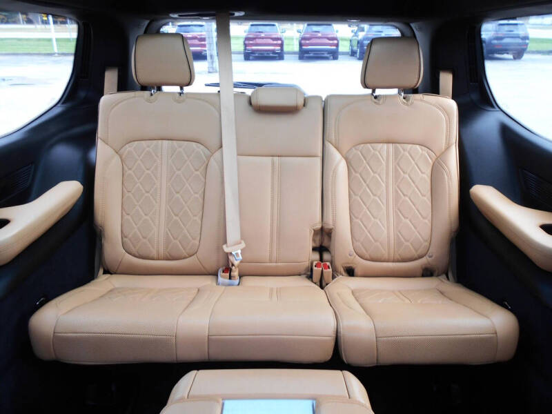 2023 Jeep Grand Wagoneer Series III