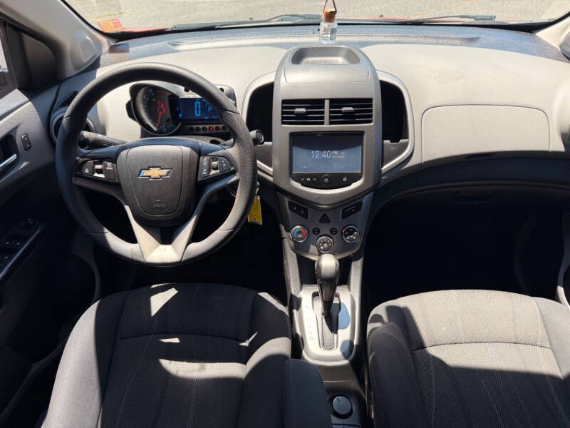 2016 Chevrolet Sonic LT Auto