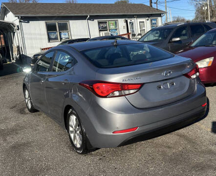 2015 Hyundai Elantra SE