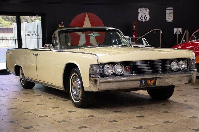 1965 Lincoln Continental