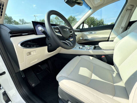 2026 Genesis GV70 2.5T Select