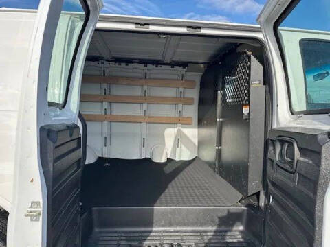 2023 GMC Savana 2500