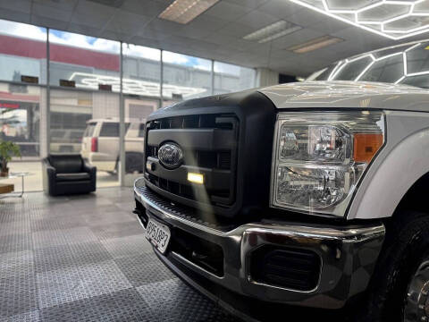 2013 Ford F-350 Super Duty XL