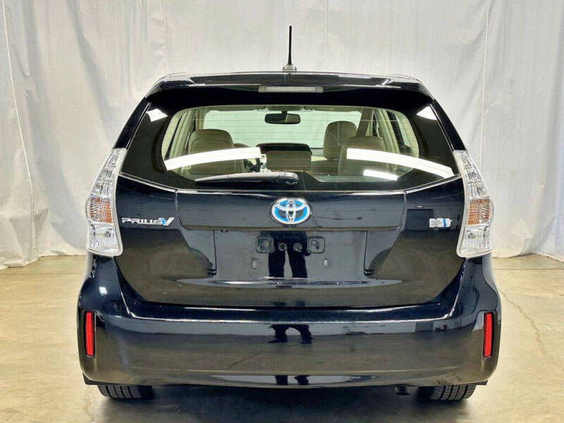 2012 Toyota Prius v