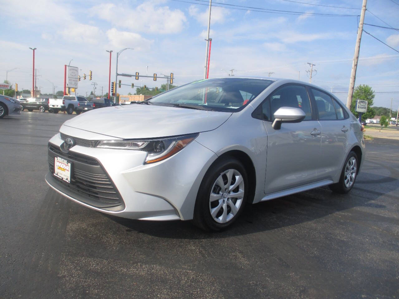 2024 Toyota Corolla LE 4dr Sedan's photo